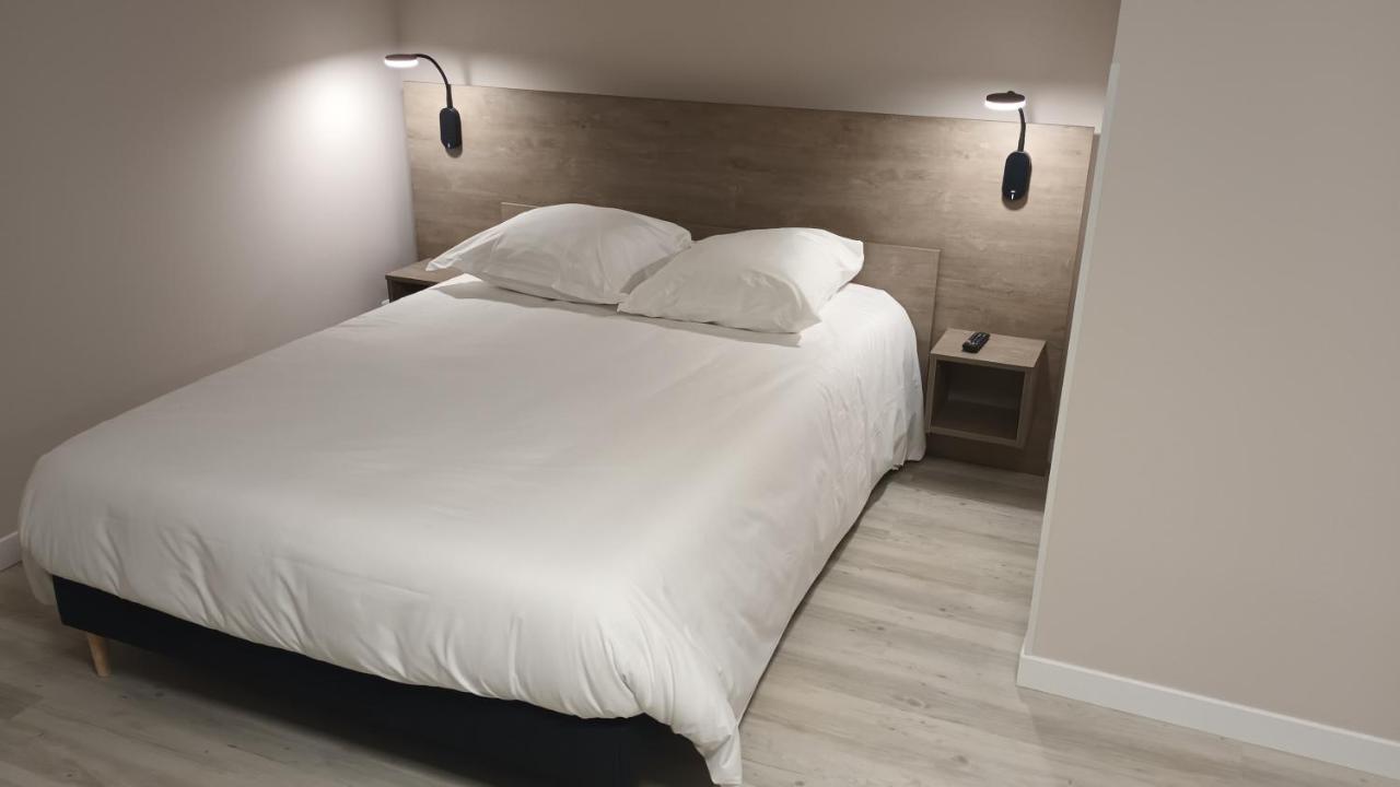 Le Petit Logis Hotel Beaumont-en-Véron Eksteriør billede