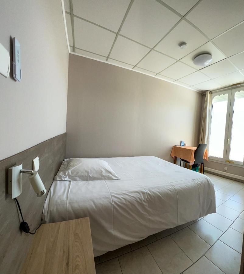 Le Petit Logis Hotel Beaumont-en-Véron Eksteriør billede
