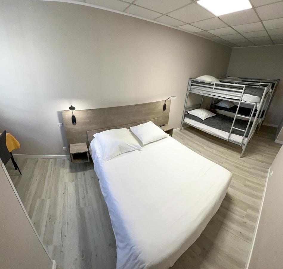 Le Petit Logis Hotel Beaumont-en-Véron Eksteriør billede
