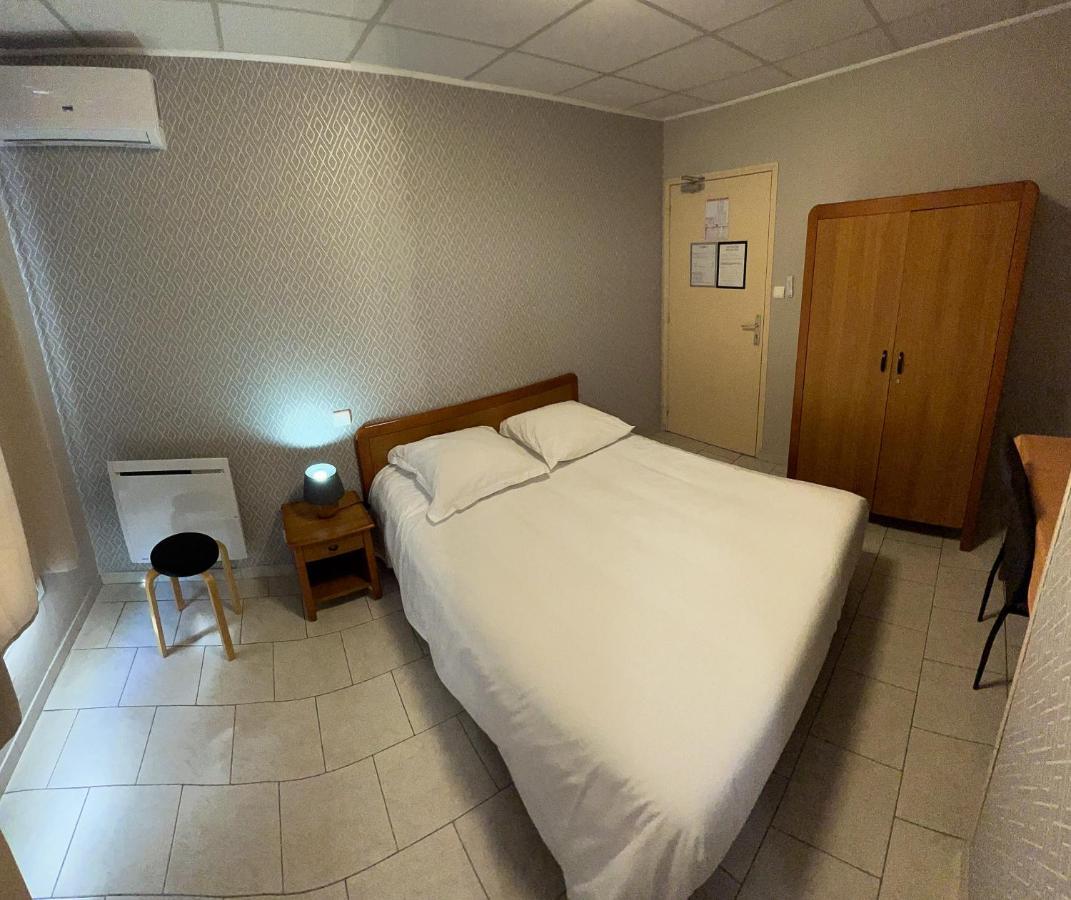 Le Petit Logis Hotel Beaumont-en-Véron Eksteriør billede