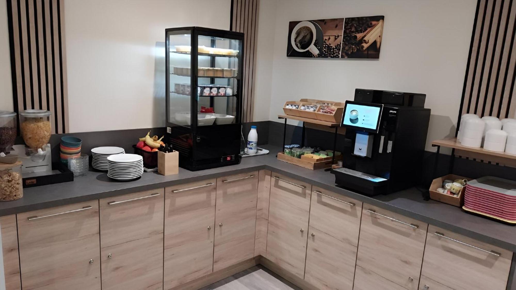 Le Petit Logis Hotel Beaumont-en-Véron Eksteriør billede
